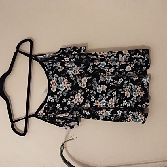 Purple snow Rayon women's dark floral women's spaghetti strap top size Medium - Picture 5 of 7